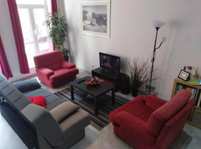 Отель Cosy apt à 200m de la Cathédrale  Льеж